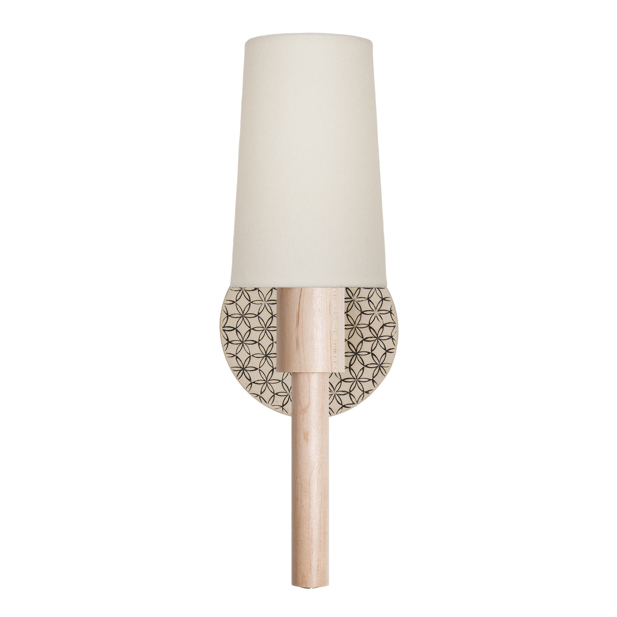 Parker Linen shown in Maple with a Black and Cream Quilted Ceramic