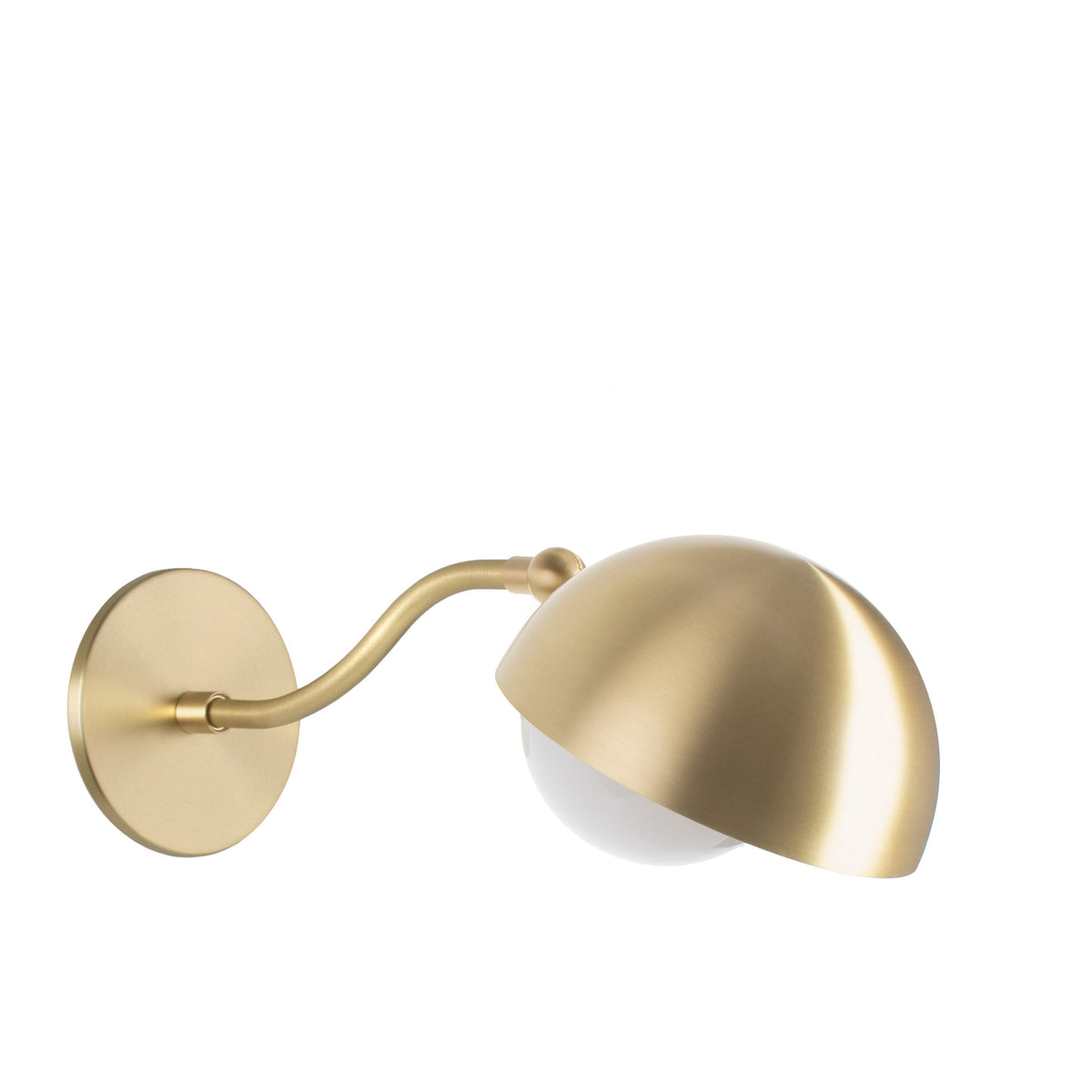 Noor Curve Sconce shown in Brass