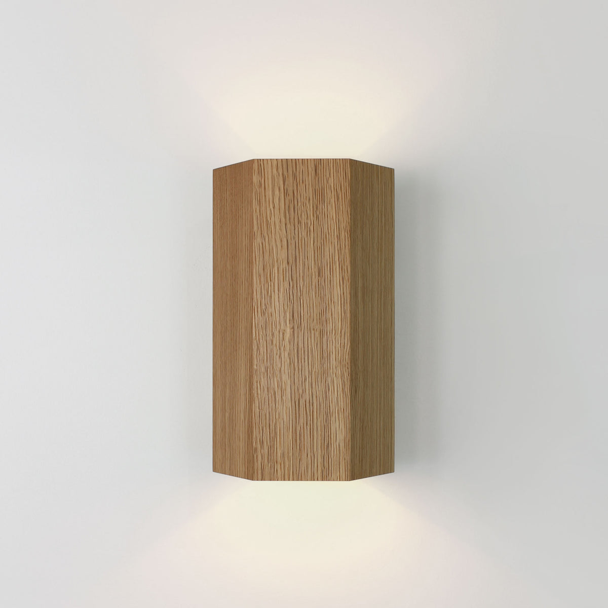 Woodland Viviane shown in White Oak
