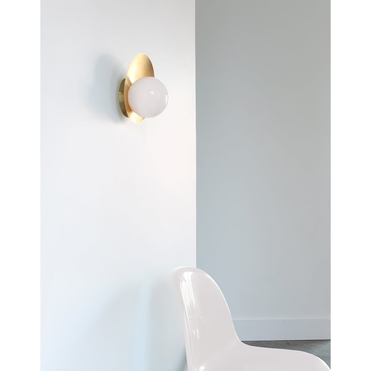 Pearl shown in Brass