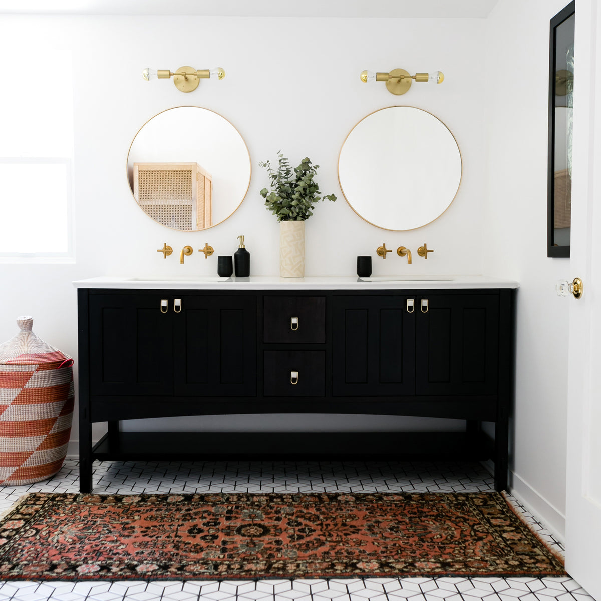 Vista 2 shown in Brass. Interior design by Jaclyn Johnson. Photo by Monica Wang